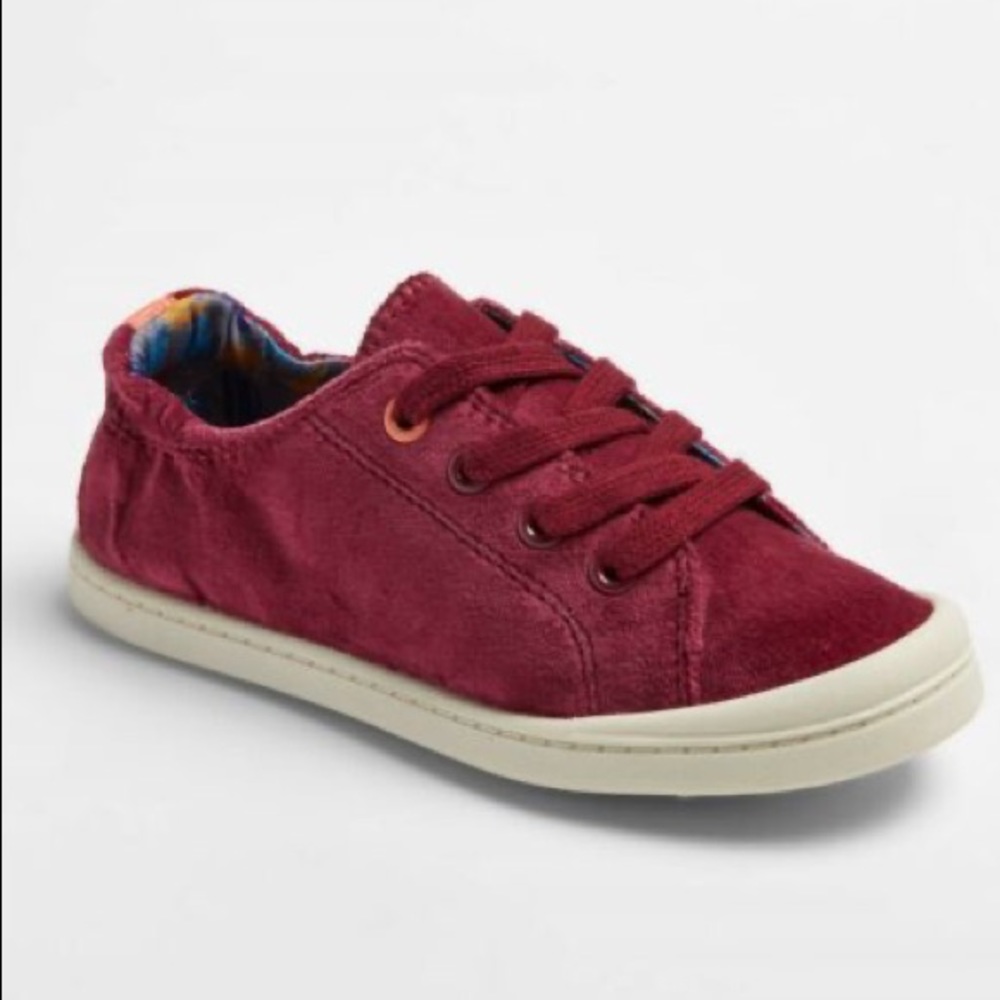 *LIKE NEW* Girls Burgundy Velvet Cat & Jack Shoes